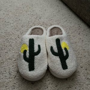new cactus slippers